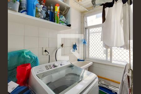 Apartamento à venda com 64m², 2 quartos e 1 vaga Apartamento à venda com 64m², 2 quartos e 1 vagaÁrea de Serviço