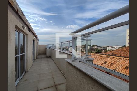 Apartamento à venda com 64m², 2 quartos e 1 vaga Apartamento à venda com 64m², 2 quartos e 1 vagaVista da Sacada