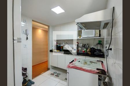 Apartamento à venda com 64m², 2 quartos e 1 vaga Apartamento à venda com 64m², 2 quartos e 1 vagaCozinha