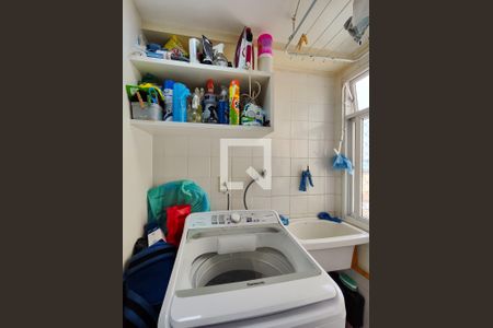 Apartamento à venda com 64m², 2 quartos e 1 vaga Apartamento à venda com 64m², 2 quartos e 1 vagaÁrea de Serviço