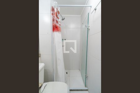 Apartamento à venda com 77m², 2 quartos e 2 vagas Apartamento à venda com 77m², 2 quartos e 2 vagasBanheiro Detalhe