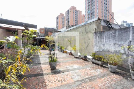 Casa à venda com 193m², 2 quartos e 2 vagasQuintal