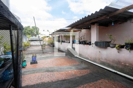 Casa à venda com 193m², 2 quartos e 2 vagasQuintal