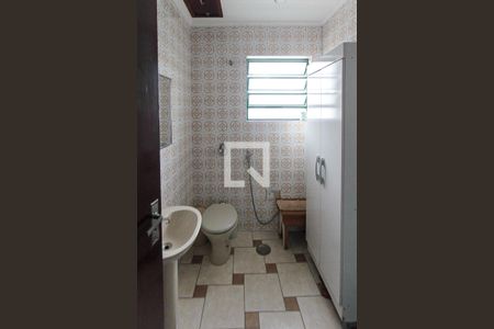 Casa à venda com 250m², 3 quartos e 2 vagasBanheiro