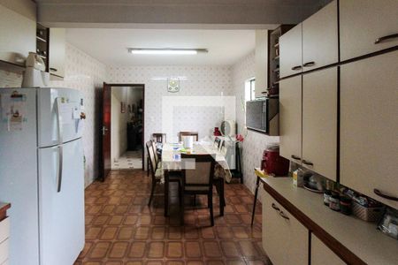 Casa à venda com 250m², 3 quartos e 2 vagasCozinha