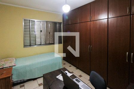 Casa à venda com 250m², 3 quartos e 2 vagasQuarto