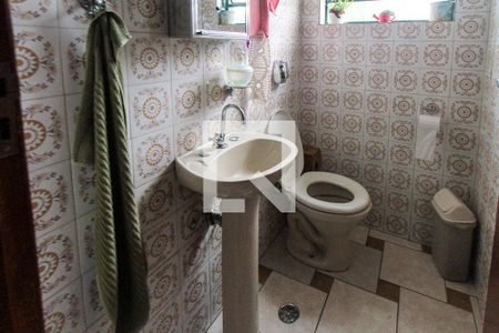 Casa à venda com 250m², 3 quartos e 2 vagasLavabo