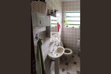 Casa à venda com 250m², 3 quartos e 2 vagasLavabo