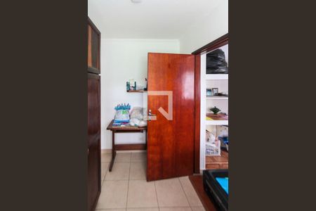 Casa à venda com 250m², 3 quartos e 2 vagasEscritório