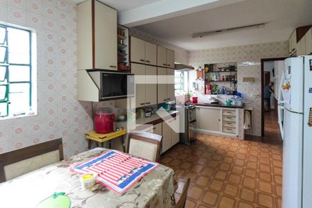 Casa à venda com 250m², 3 quartos e 2 vagasCozinha