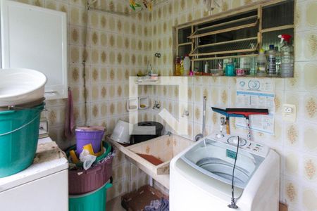 Casa à venda com 250m², 3 quartos e 2 vagasÁrea de Serviço