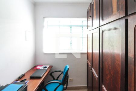 Casa à venda com 250m², 3 quartos e 2 vagasEscritório