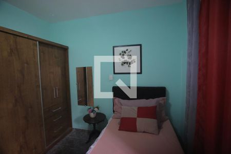 Casa à venda com 70m², 2 quartos e 2 vagasQuarto