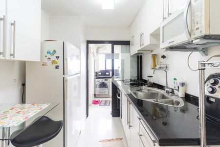 Apartamento à venda com 92m², 3 quartos e 2 vagas Apartamento à venda com 92m², 3 quartos e 2 vagasCozinha