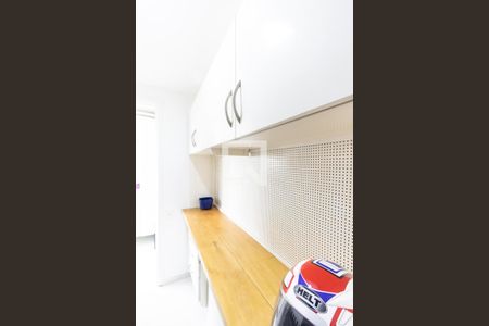 Apartamento à venda com 92m², 3 quartos e 2 vagas Apartamento à venda com 92m², 3 quartos e 2 vagasQuarto de Serviço