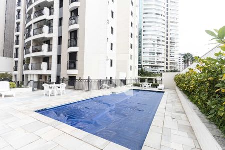 Apartamento à venda com 92m², 3 quartos e 2 vagas Apartamento à venda com 92m², 3 quartos e 2 vagasPiscina