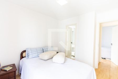 Apartamento à venda com 92m², 3 quartos e 2 vagas Apartamento à venda com 92m², 3 quartos e 2 vagasQuarto 1 - Suite