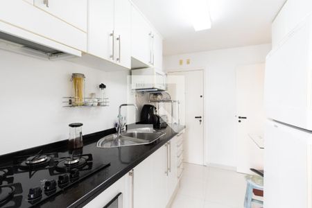 Apartamento à venda com 92m², 3 quartos e 2 vagas Apartamento à venda com 92m², 3 quartos e 2 vagasCozinha