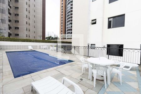 Apartamento à venda com 92m², 3 quartos e 2 vagas Apartamento à venda com 92m², 3 quartos e 2 vagasPiscina