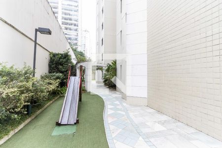 Apartamento à venda com 92m², 3 quartos e 2 vagas Apartamento à venda com 92m², 3 quartos e 2 vagasPlayground