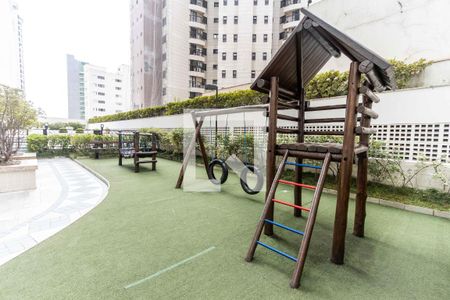 Apartamento à venda com 92m², 3 quartos e 2 vagas Apartamento à venda com 92m², 3 quartos e 2 vagasPlayground