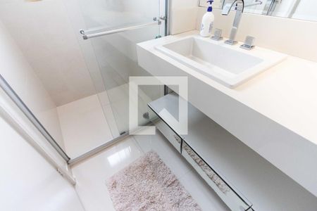 Apartamento à venda com 92m², 3 quartos e 2 vagas Apartamento à venda com 92m², 3 quartos e 2 vagasBanheiro do Quarto 1 - Suite