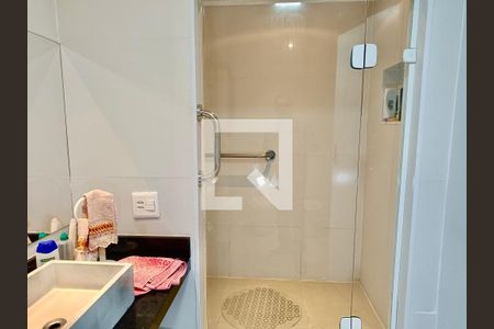 Apartamento à venda com 300m², 4 quartos e 4 vagasBanheiro social