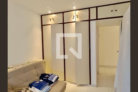 Apartamento à venda com 300m², 4 quartos e 4 vagasQuarto 3