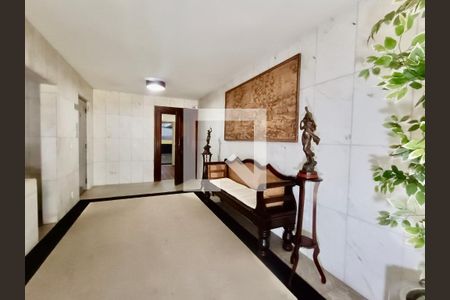 Apartamento à venda com 300m², 4 quartos e 4 vagasPortaria