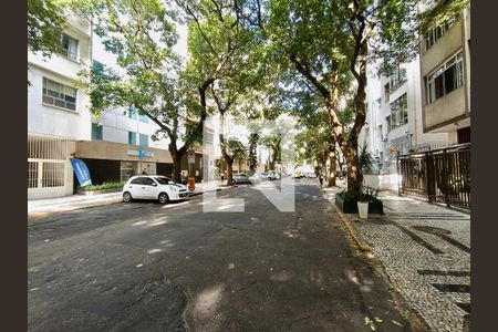 Apartamento à venda com 300m², 4 quartos e 4 vagasVista da Rua