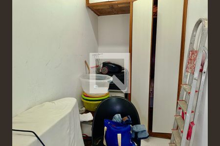 Apartamento à venda com 300m², 4 quartos e 4 vagasQuarto serviço