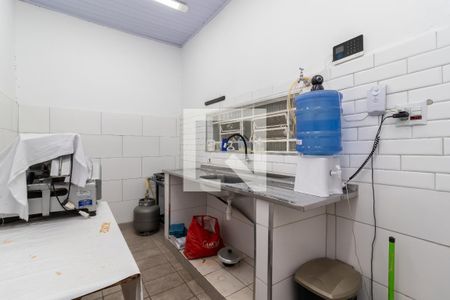 Casa para alugar com 211m², 3 quartos e 1 vagaEdícula - Cozinha