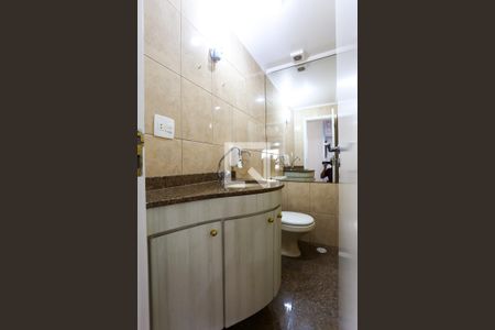 Lavabo de apartamento para alugar com 3 quartos, 104m² em Vila Suzana, São Paulo