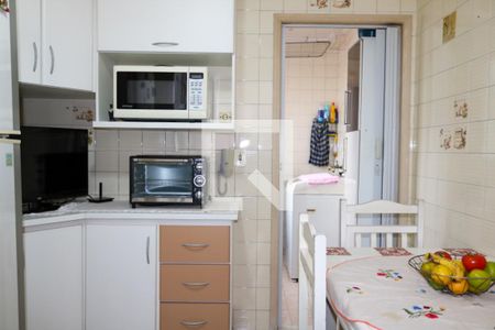 Apartamento à venda com 82m², 2 quartos e 1 vaga Apartamento à venda com 82m², 2 quartos e 1 vagaCozinha