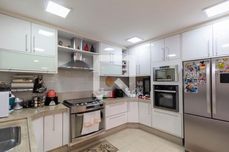 Casa à venda com 350m², 3 quartos e 8 vagasCozinha