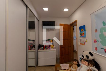 Casa à venda com 350m², 3 quartos e 8 vagasQuarto 2