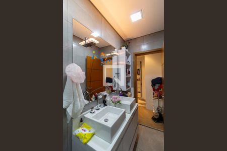 Casa à venda com 350m², 3 quartos e 8 vagasBanheiro Suíte