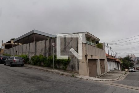 Casa à venda com 350m², 3 quartos e 8 vagasFachada