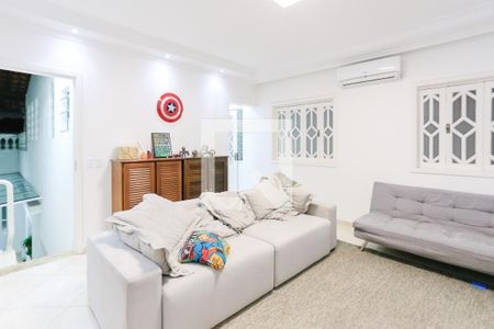 Casa à venda com 187m², 3 quartos e 2 vagas Casa à venda com 187m², 3 quartos e 2 vagasSala de descanso