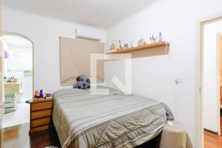 Casa à venda com 187m², 3 quartos e 2 vagas Casa à venda com 187m², 3 quartos e 2 vagasQuarto