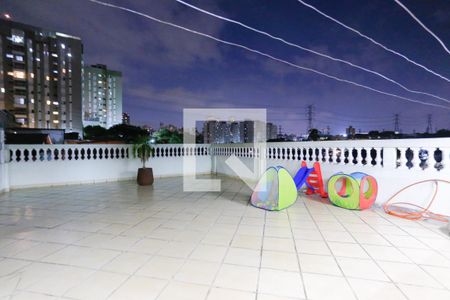 Casa à venda com 187m², 3 quartos e 2 vagas Casa à venda com 187m², 3 quartos e 2 vagasArea Externa