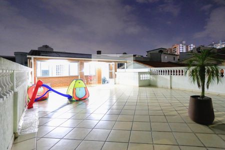 Casa à venda com 187m², 3 quartos e 2 vagas Casa à venda com 187m², 3 quartos e 2 vagasArea Externa