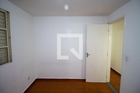 Quarto 1 de apartamento para alugar com 2 quartos, 45m² em Itaim Paulista, São Paulo