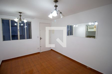 Sala de apartamento para alugar com 2 quartos, 45m² em Itaim Paulista, São Paulo