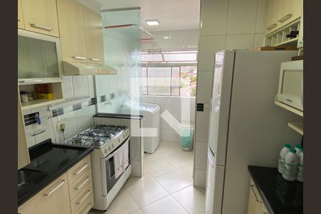 Apartamento à venda com 60m², 2 quartos e 1 vaga Apartamento à venda com 60m², 2 quartos e 1 vagaCozinha