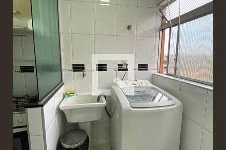 Apartamento à venda com 60m², 2 quartos e 1 vaga Apartamento à venda com 60m², 2 quartos e 1 vagaÁrea de Serviço