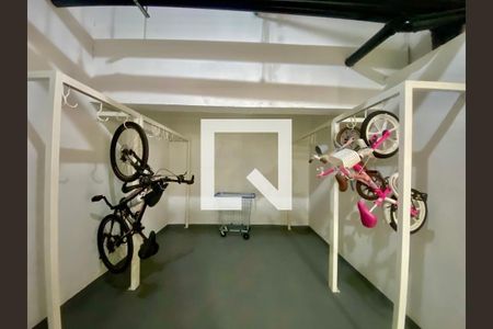 Apartamento à venda com 37m², 2 quartos e sem vaga Apartamento à venda com 37m², 2 quartos e sem vagaBicicletário