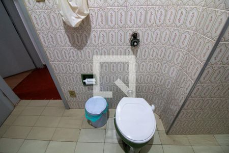 Casa à venda com 230m², 2 quartos e 4 vagas Casa à venda com 230m², 2 quartos e 4 vagasBanheiro