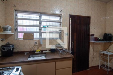 Casa à venda com 230m², 2 quartos e 4 vagas Casa à venda com 230m², 2 quartos e 4 vagasCozinha