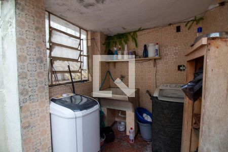 Casa à venda com 230m², 2 quartos e 4 vagas Casa à venda com 230m², 2 quartos e 4 vagasÁrea de Serviço